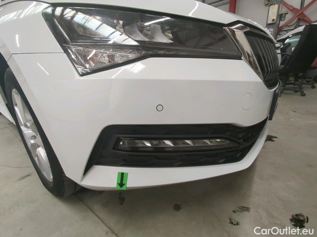  Skoda  Superb 2.0 TDI 150CP Ambition DSG #9