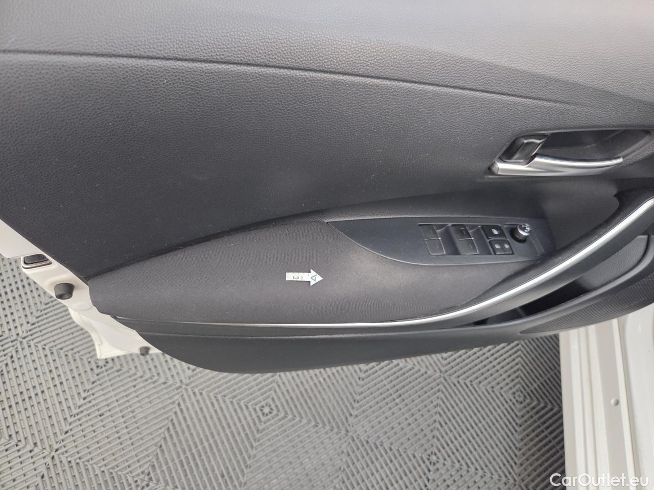  Toyota  Corolla 1.8 Hybrid Business HSD E-CVT #25