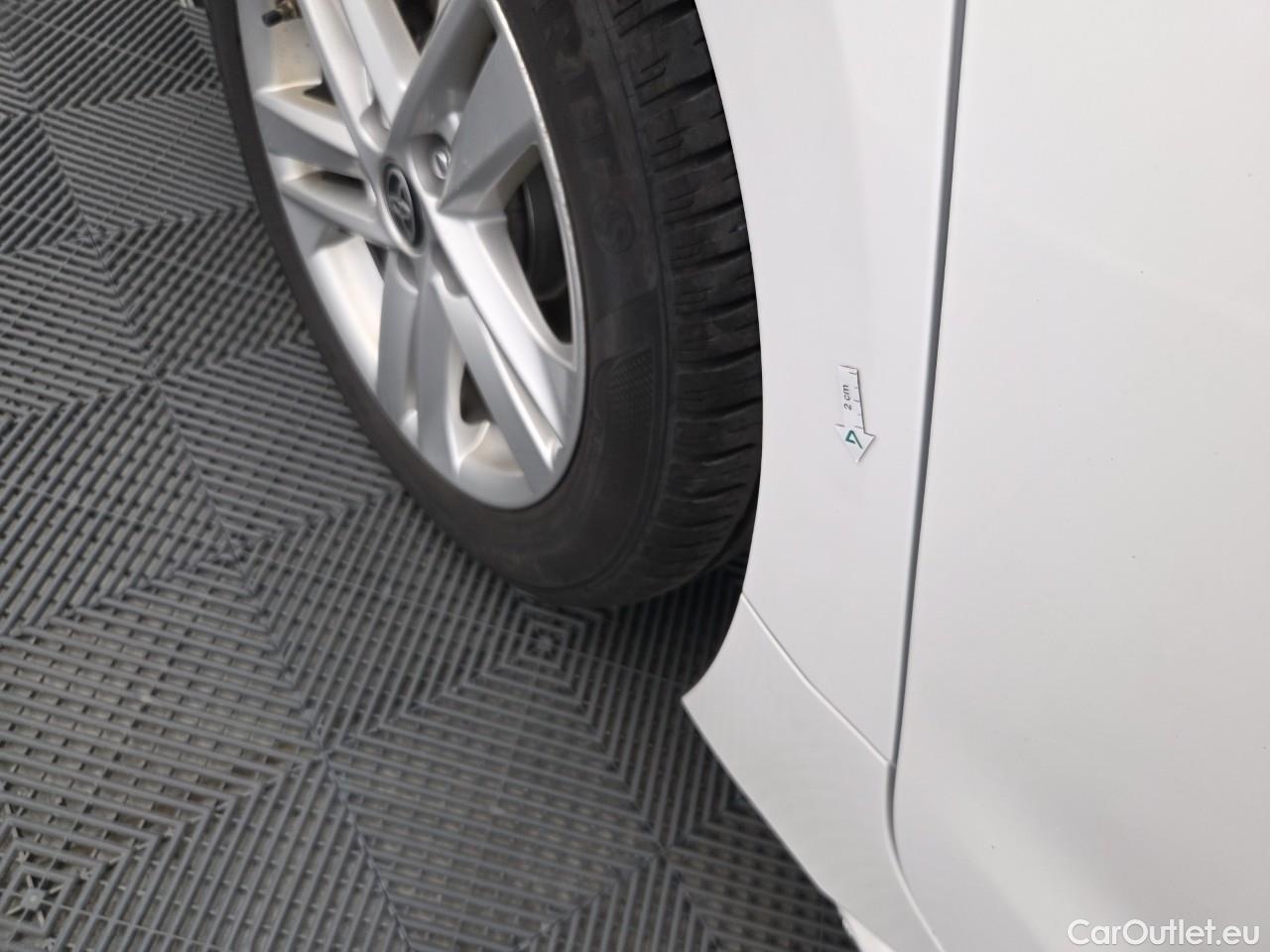 Toyota  Corolla 1.8 Hybrid Dynamic HSD TS E-CVT #21