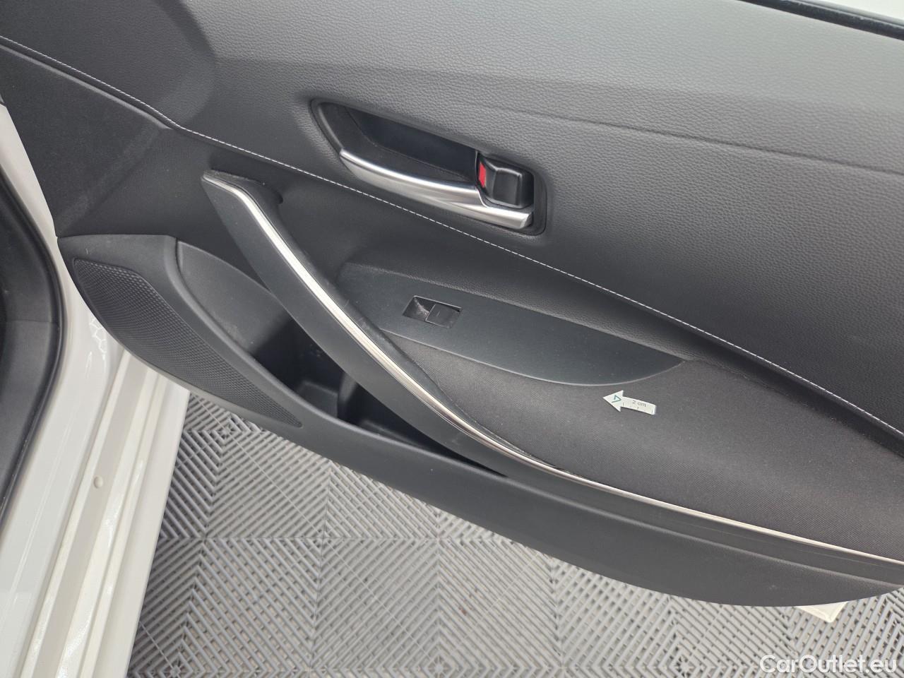  Toyota  Corolla 1.8 Hybrid Dynamic HSD TS E-CVT #50