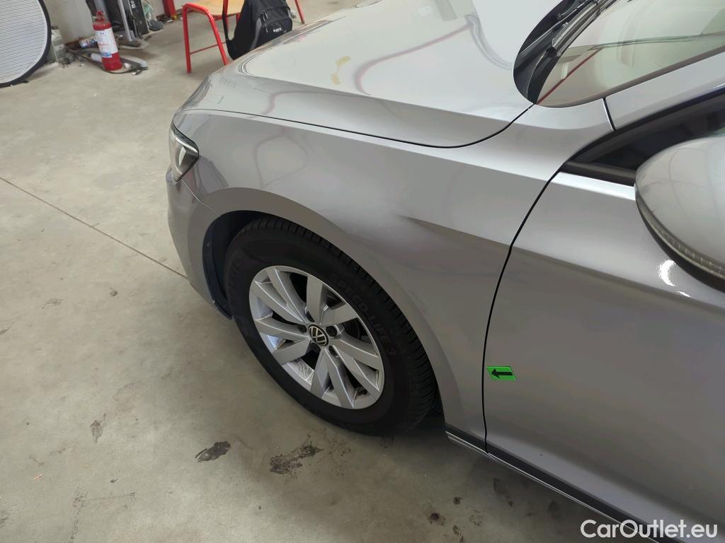  Volkswagen  Passat Advance 1.5 TSI ACT DSG 150 CP #14