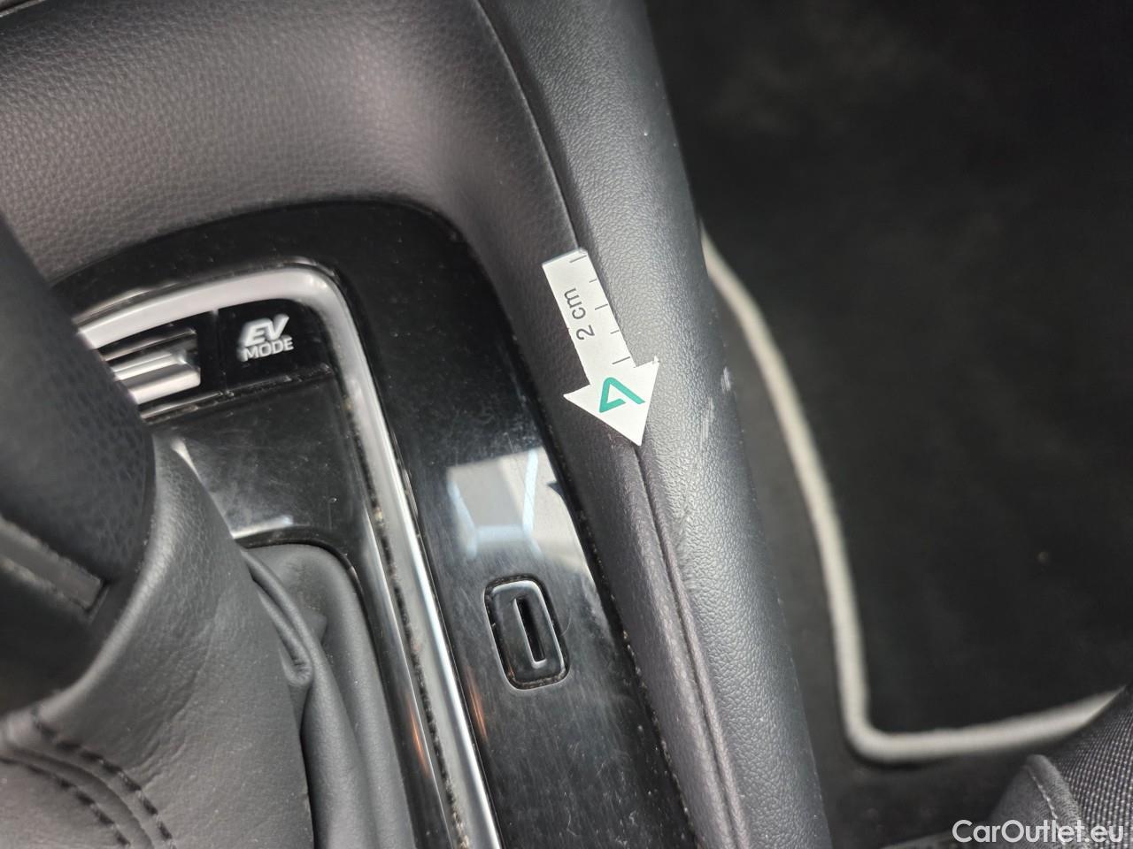  Toyota  Corolla 1.8 Hybrid Dynamic HSD TS E-CVT #39