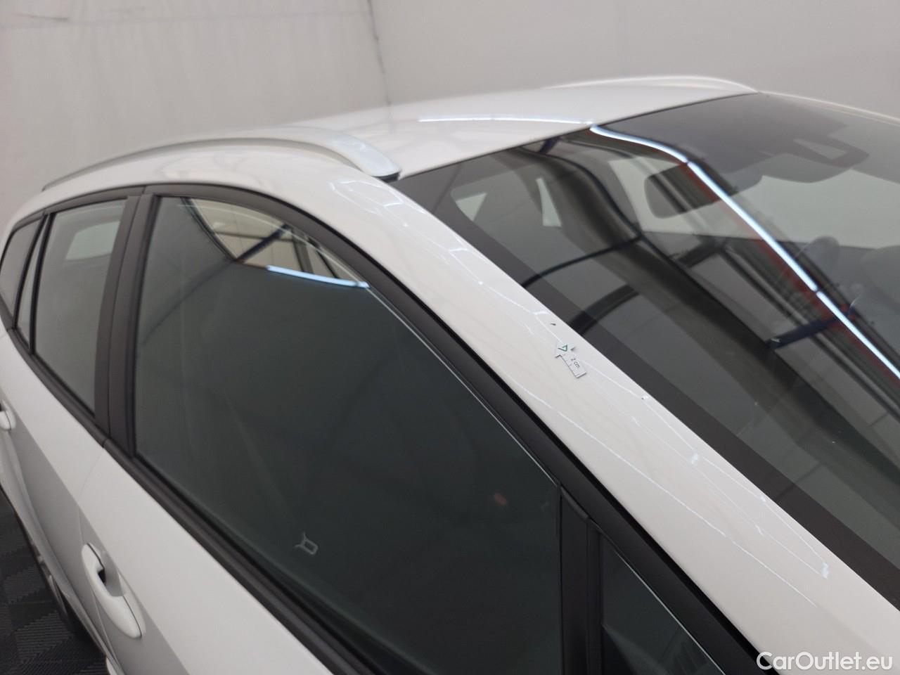  Toyota  Corolla 1.8 Hybrid Dynamic HSD TS E-CVT #13