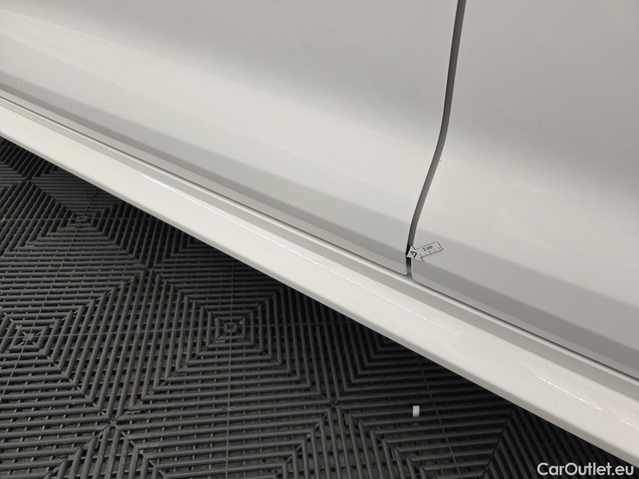  Toyota  Corolla 1.8 Hybrid Dynamic HSD TS E-CVT #2