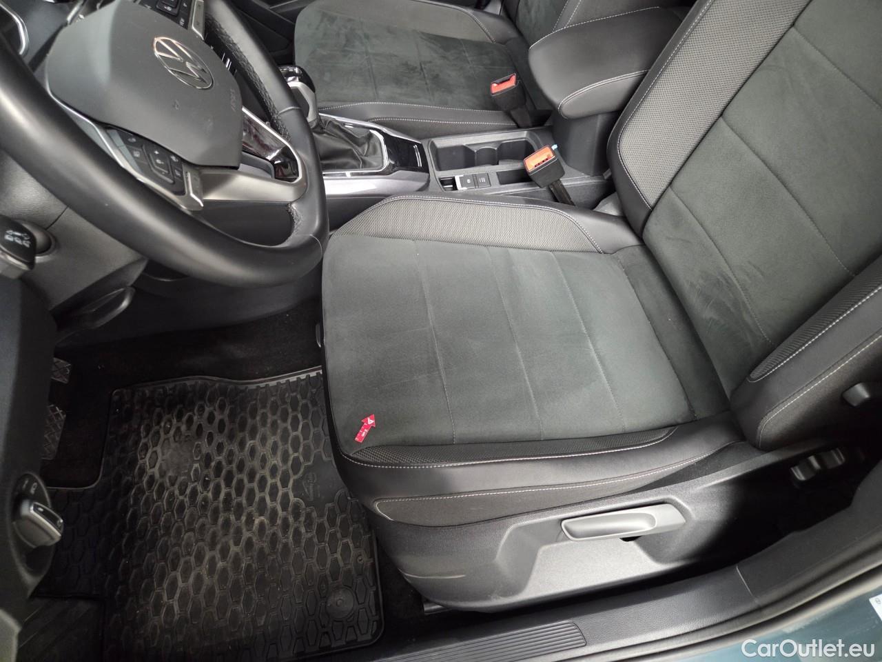  Volkswagen  T-ROC 1.5 TSI 150CP Style DSG #26