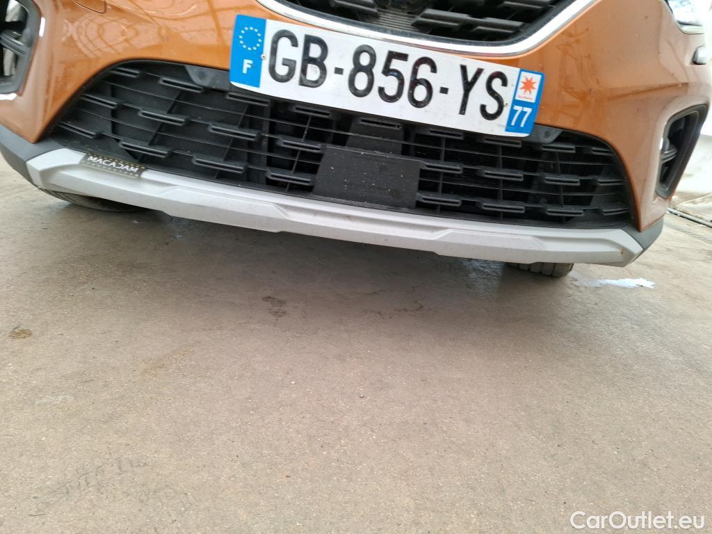  Renault  Captur RENAULT  / 2019 / 5P / SUV Intens E-TECH Plug-in 160 -21 #15