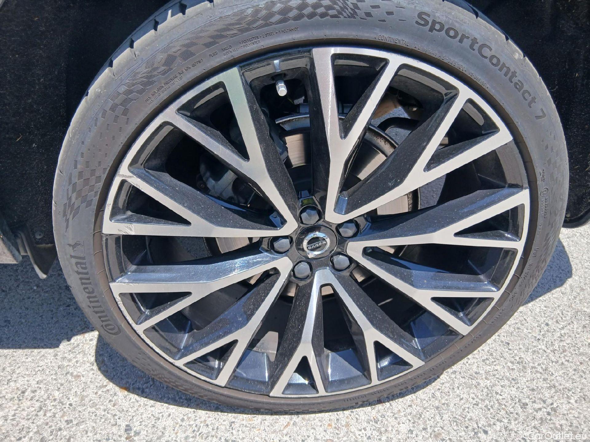  Volvo  XC60 VOLVO  / 2017 / 5P / todoterreno 2.0 T6 AWD Recharge Inscription Auto #13