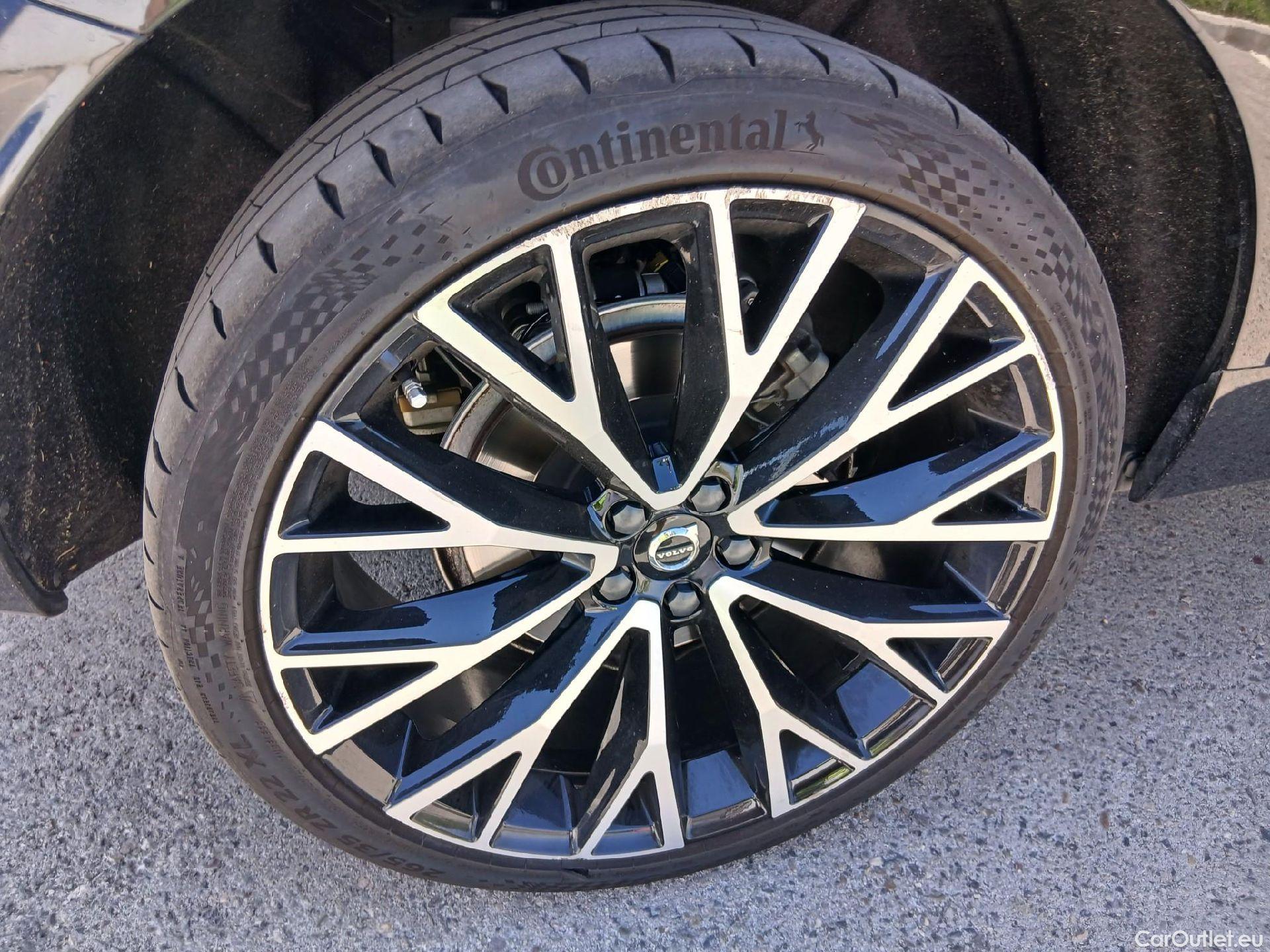  Volvo  XC60 VOLVO  / 2017 / 5P / todoterreno 2.0 T6 AWD Recharge Inscription Auto #27
