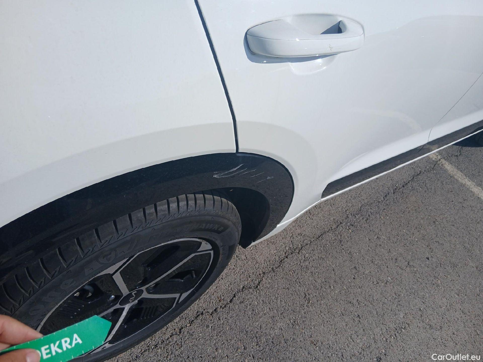  KIA  Niro KIA  / 2022 / 5P / crossover 1.6 GDi HEV 104kW (141CV) Drive #21