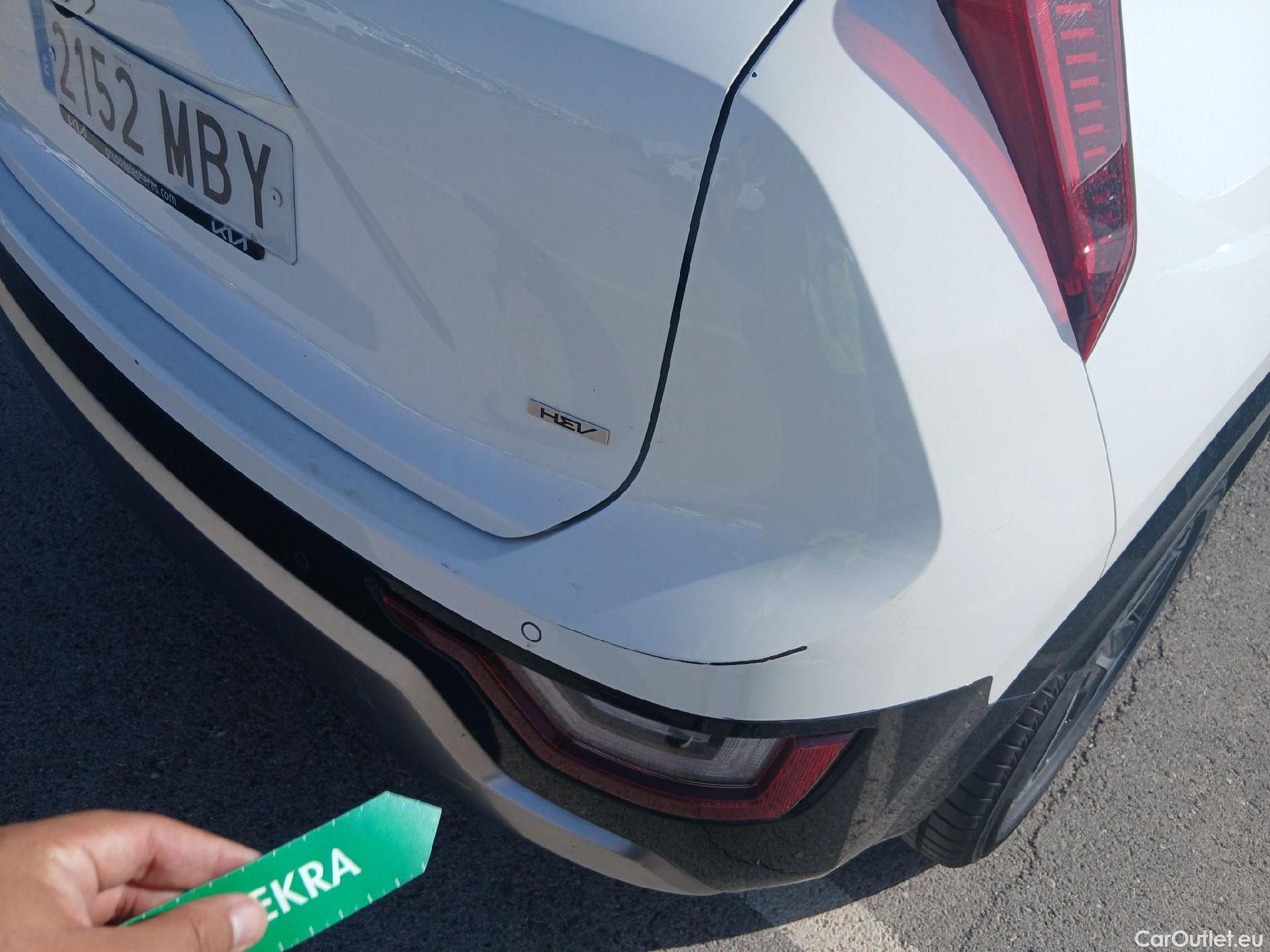  KIA  Niro KIA  / 2022 / 5P / crossover 1.6 GDi HEV 104kW (141CV) Drive #19