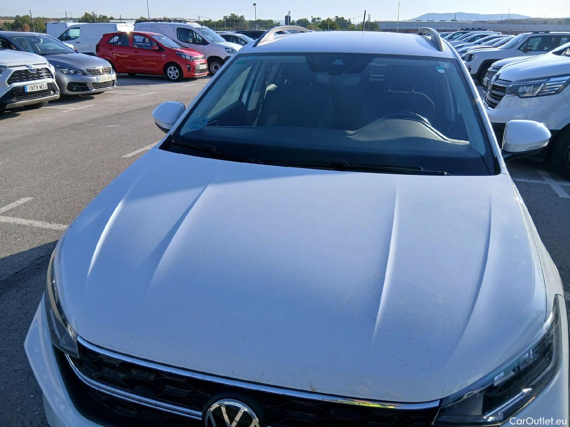  Volkswagen  Taigo VOLKSWAGEN  / 2021 / 5P / todoterreno Life 1.0 TSI 70kW (95CV) #3