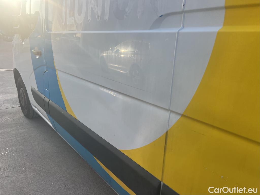  Renault  Master RENAULT  / 2019 / 4P / furgón Furgón T L2H2 3500 Bl dCi 100kW (135CV) #19