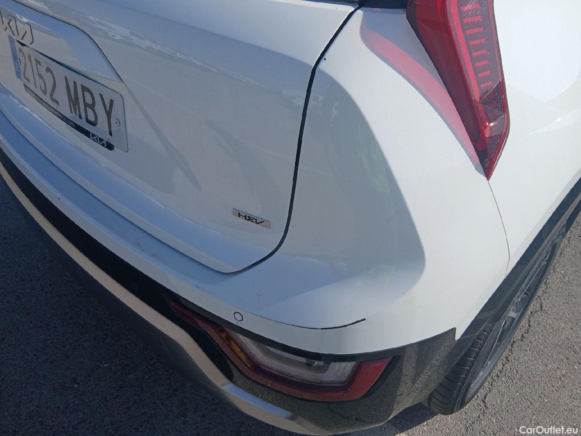  KIA  Niro KIA  / 2022 / 5P / crossover 1.6 GDi HEV 104kW (141CV) Drive #18