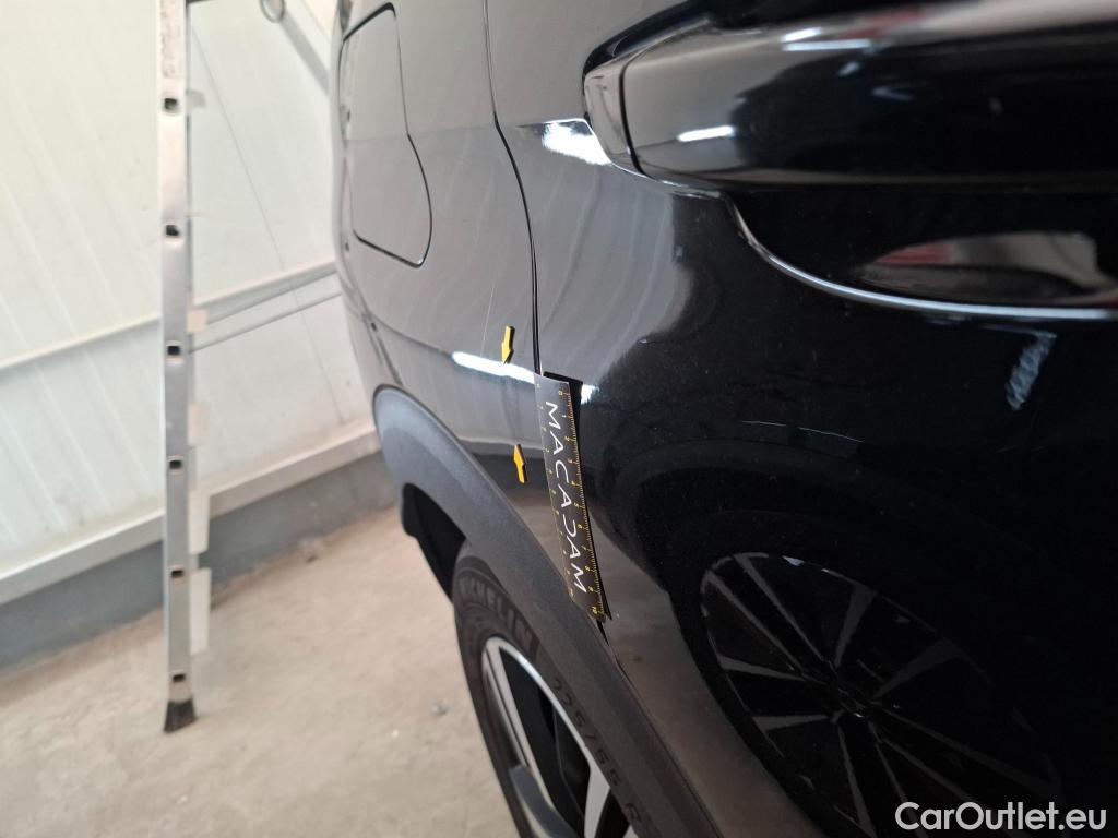  Peugeot  3008 PEUGEOT  / 2020 / 5P / SUV 1.6 HYBRID 225 E-EAT8 GT #14