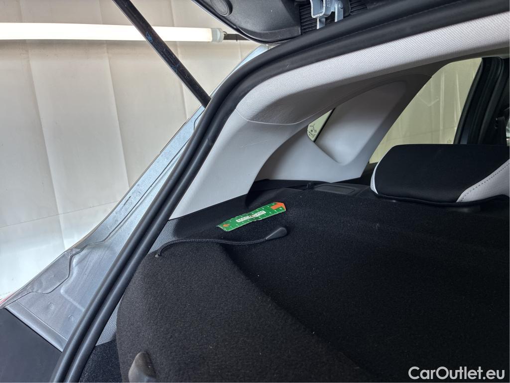  Renault  Captur  II Techno 1.6 E-TECH Hybrid 145CV BVA6 E6d #13