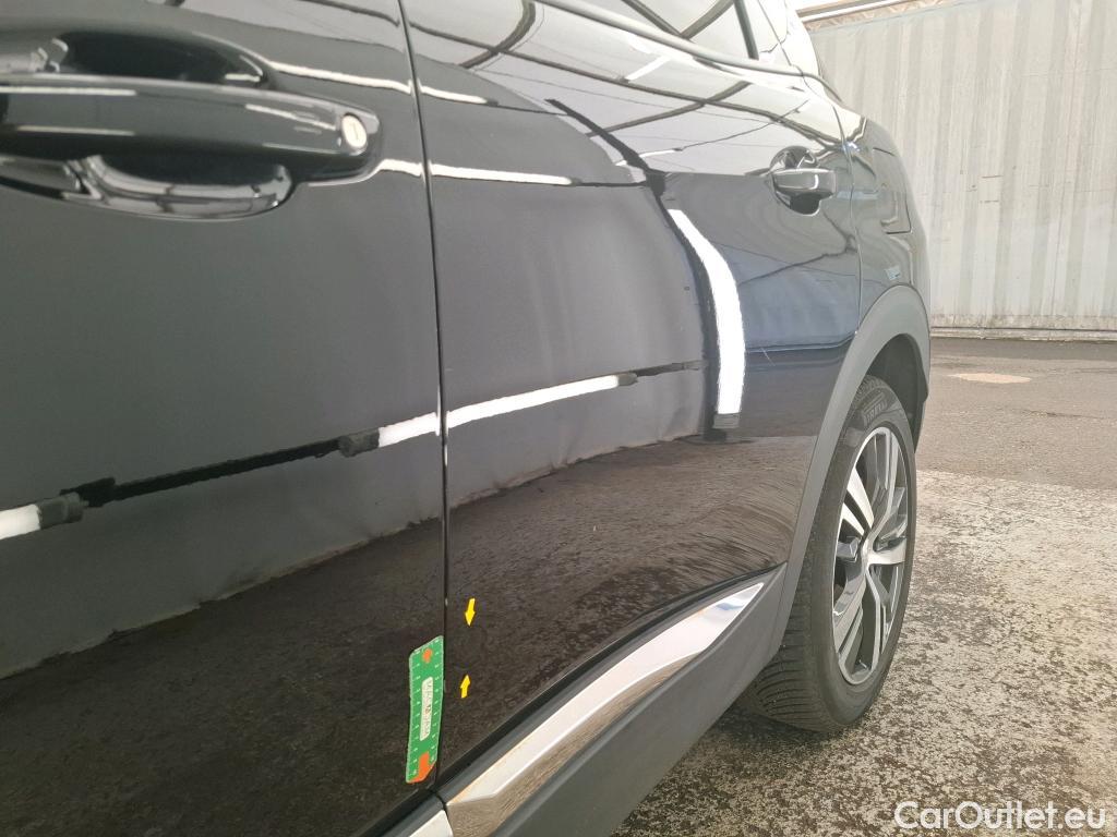  Peugeot  3008 PEUGEOT  / 2020 / 5P / SUV 1.6 HYBRID 225 E-EAT8 Allure #28