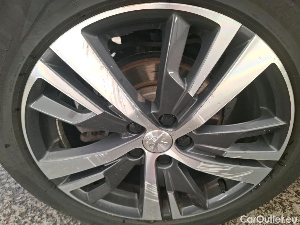  Peugeot  3008 PEUGEOT  / 2020 / 5P / SUV 1.6 HYBRID 225 E-EAT8 Allure #14