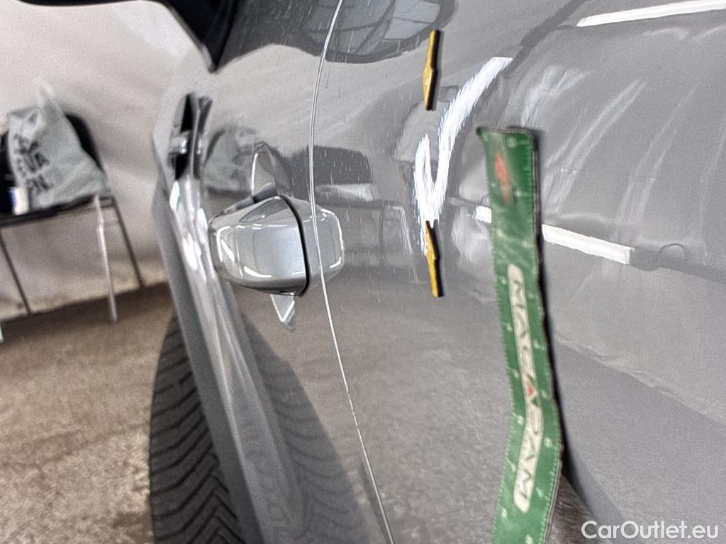  Renault  Captur  II Techno 1.6 E-TECH Hybrid 145CV BVA6 E6d #12