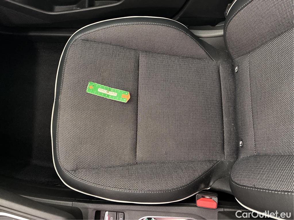  Renault  Captur  II Techno 1.6 E-TECH Hybrid 145CV BVA6 E6d #20