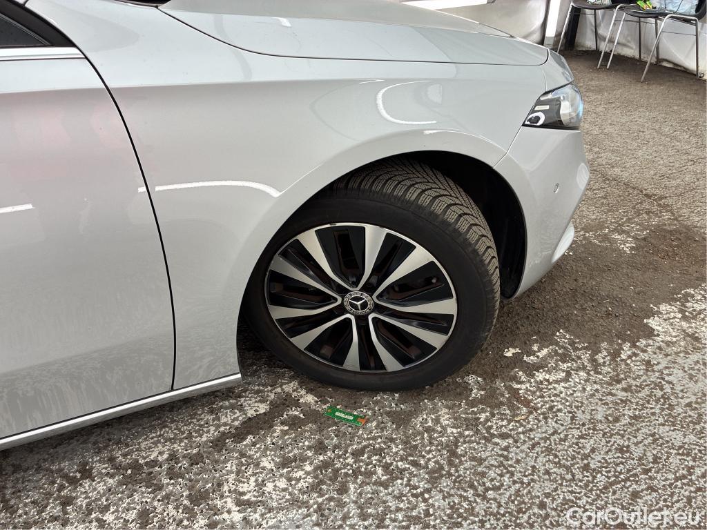  Mercedes  A-Klasse MERCEDES-BENZ Classe A 5p Berline A 180 d Business Line 7G-DCT #1