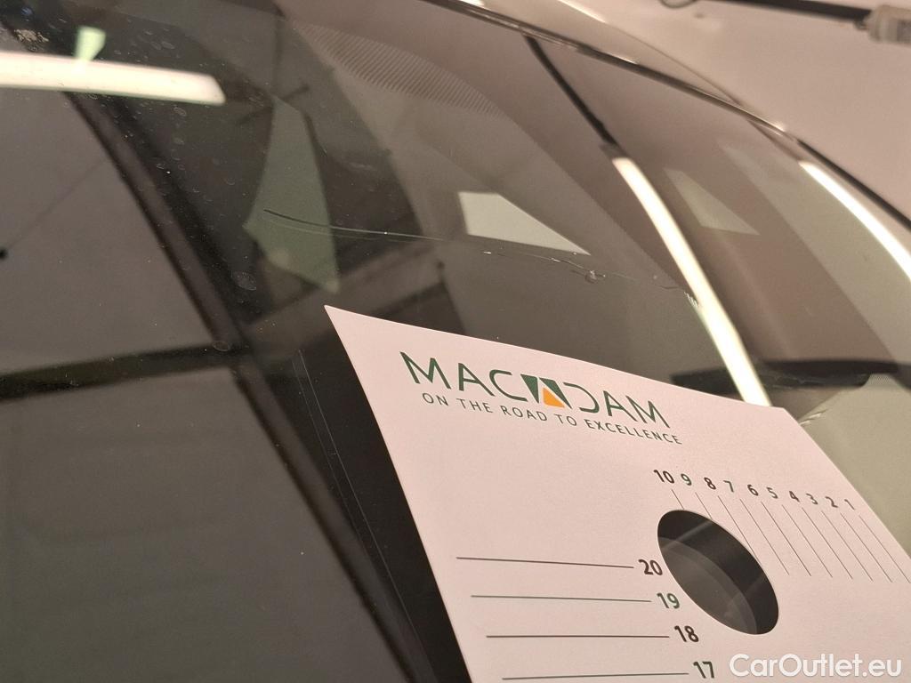  Citroen  C4  Berline Max 1.2 PureTech 130CV BVA8 6E #2