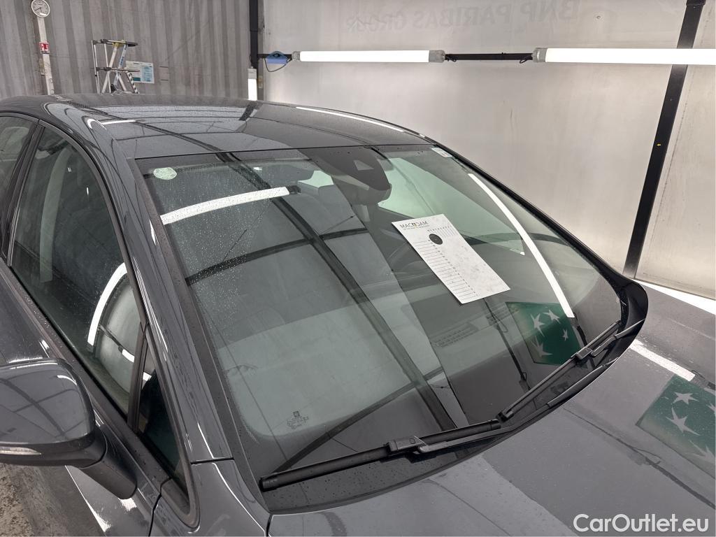  Volkswagen  Golf  VOLKSWAGEN / 2020 / 5P / Berline 2.0 TDI SCR 115 DSG7 LIFE SOCI BUSINESS #38