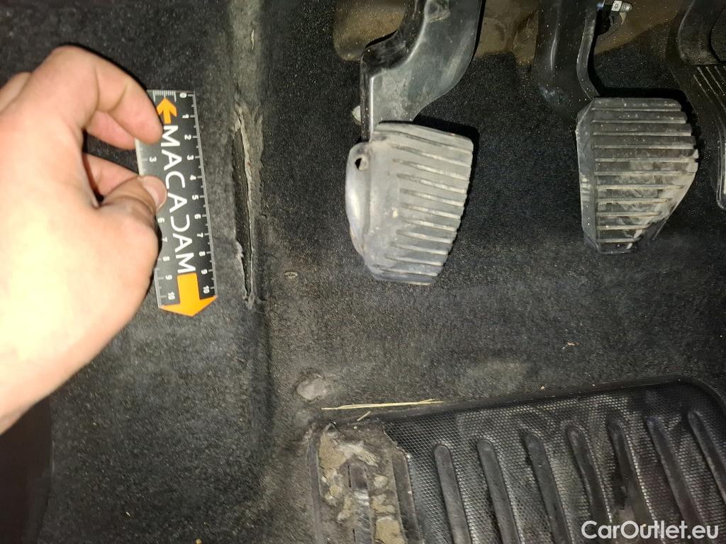  Citroen  C3  Société Feel 1.2 PureTech 80CV BVM5 6E #6