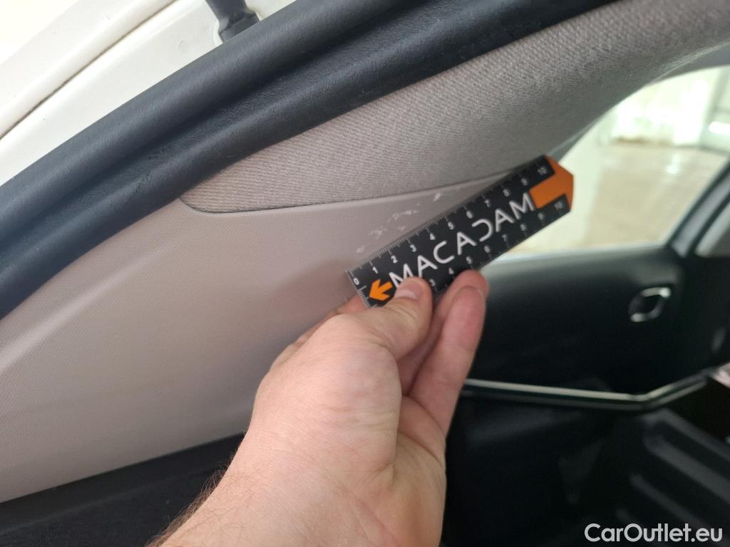  Citroen  C3  Société Feel 1.2 PureTech 80CV BVM5 6E #8
