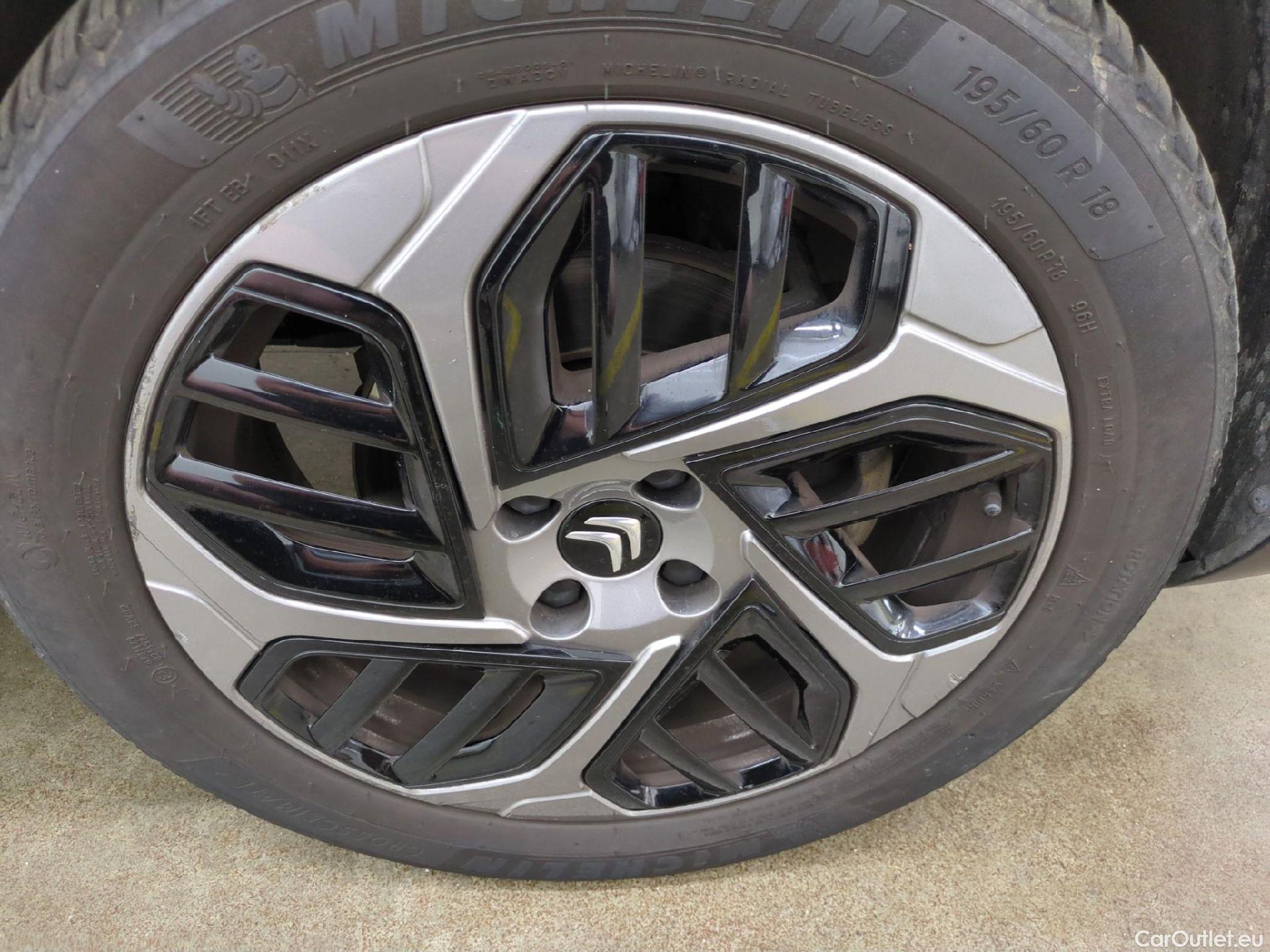  Citroen  C4 CITROEN  X / 2022 / 4P / Berline PureTech 130 S&S EAT8 Feel Pack #5