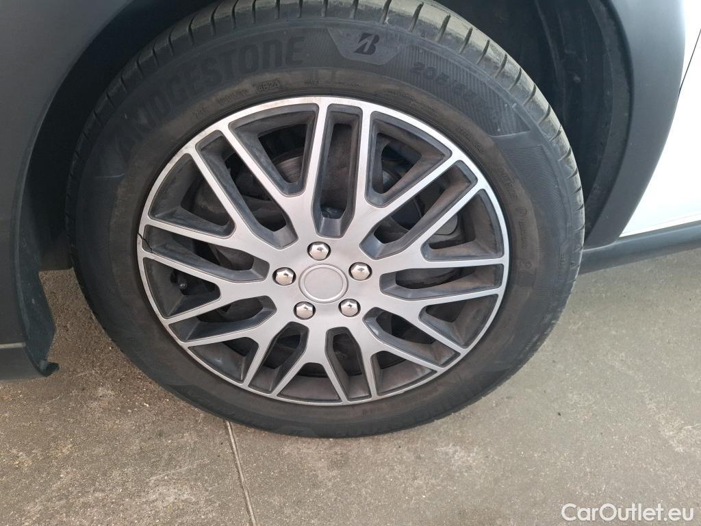  Citroen  C3  Société Feel 1.2 PureTech 80CV BVM5 6E #10