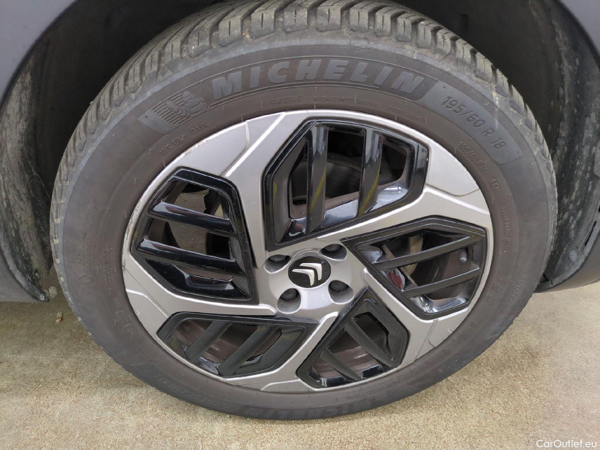  Citroen  C4 CITROEN  X / 2022 / 4P / Berline PureTech 130 S&S EAT8 Feel Pack #1