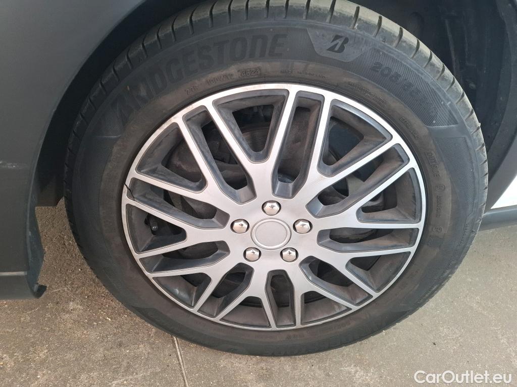  Citroen  C3  Société Feel 1.2 PureTech 80CV BVM5 6E #11
