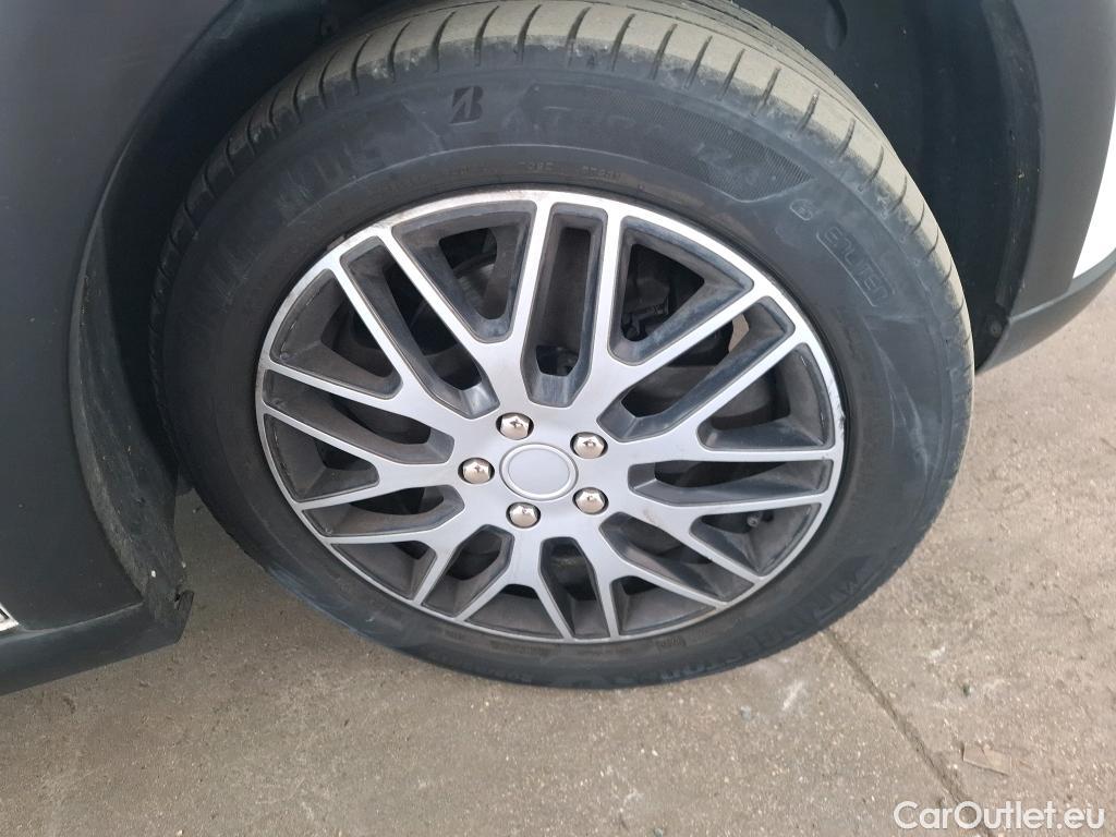  Citroen  C3  Société Feel 1.2 PureTech 80CV BVM5 6E #16