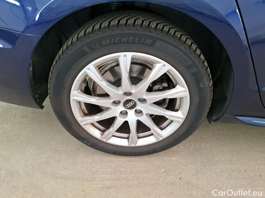 Audi  A4 AUDI  / 2019 / 4P / Berline 35 TFSI 150 S tronic Business Line #29