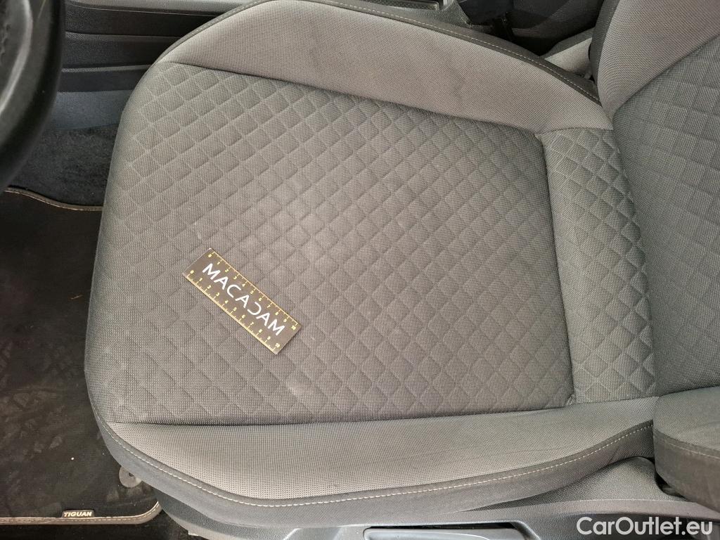  Volkswagen  Tiguan VOLKSWAGEN  / 2016 / 5P / SUV 1.5 TSI 150 EVO DSG7 Confortline Busines #33