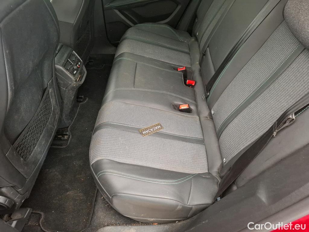  Peugeot  3008 PEUGEOT  / 2020 / 5P / SUV 1.6 HYBRID 225 E-EAT8 Allure Pack #92