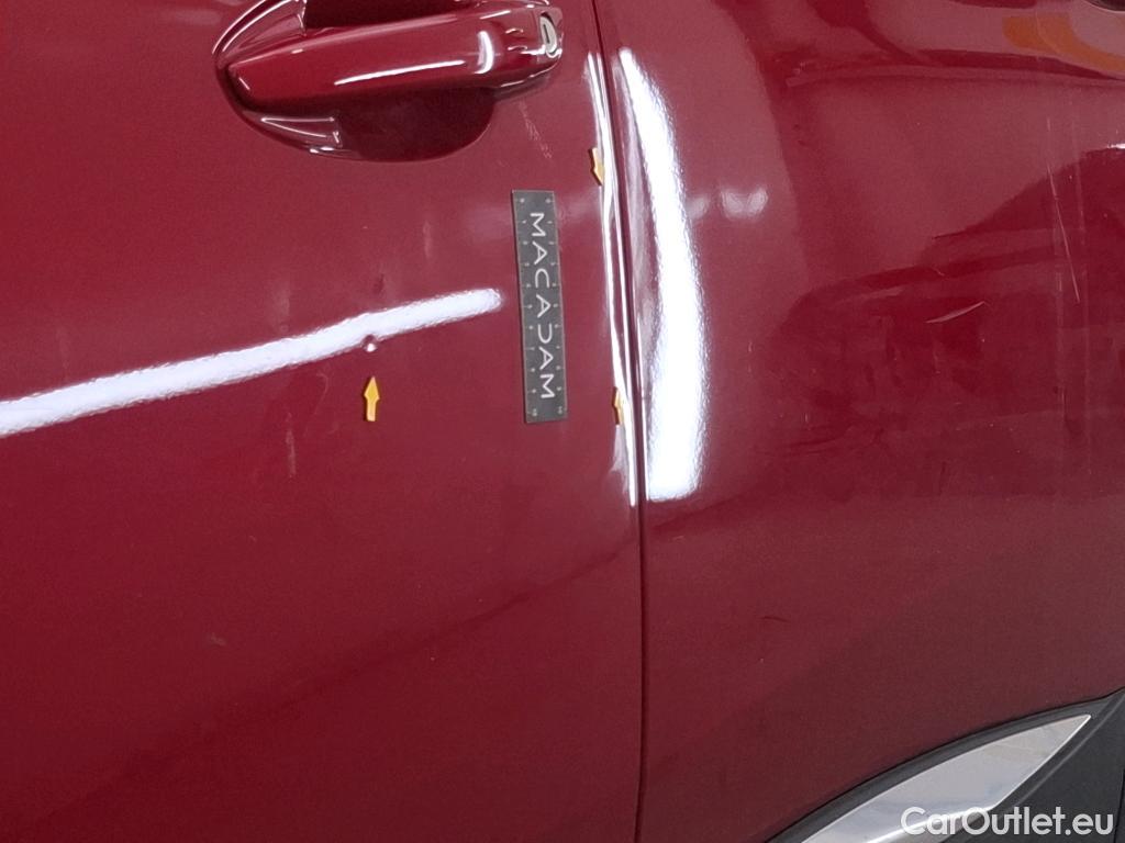  Peugeot  3008 PEUGEOT  / 2020 / 5P / SUV 1.6 HYBRID 225 E-EAT8 Allure Pack #19