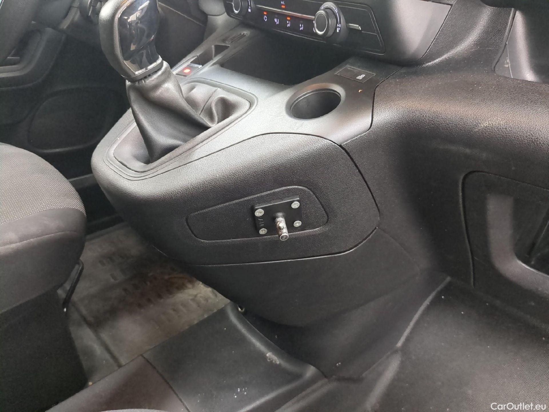  Citroen  Berlingo  Fourgon Club M 650 1.5 BlueHDi 75CV BVM5 E6dT #4