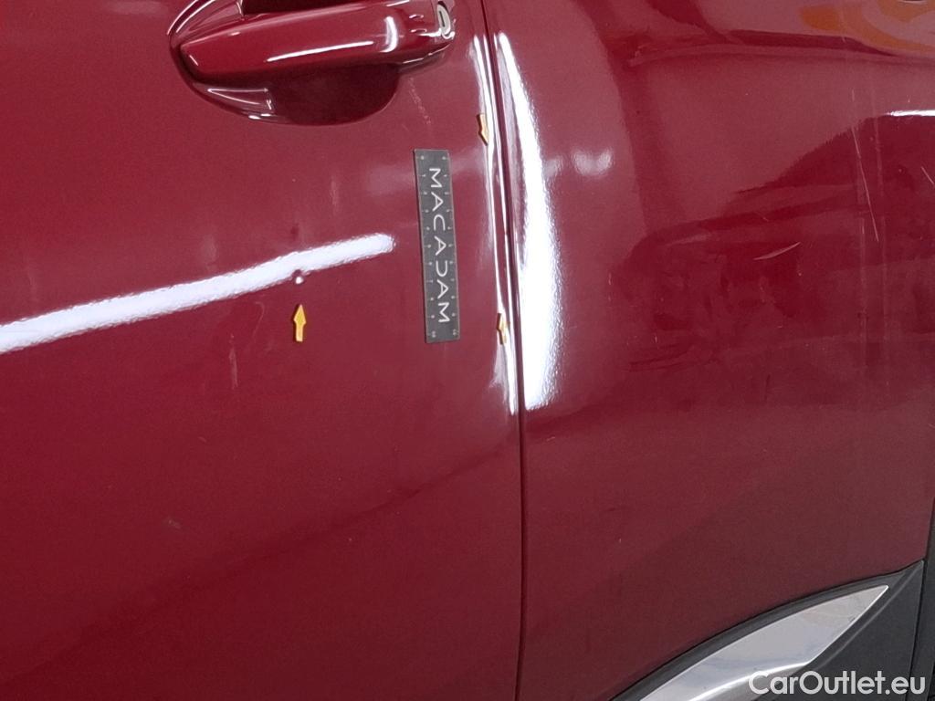  Peugeot  3008 PEUGEOT  / 2020 / 5P / SUV 1.6 HYBRID 225 E-EAT8 Allure Pack #18