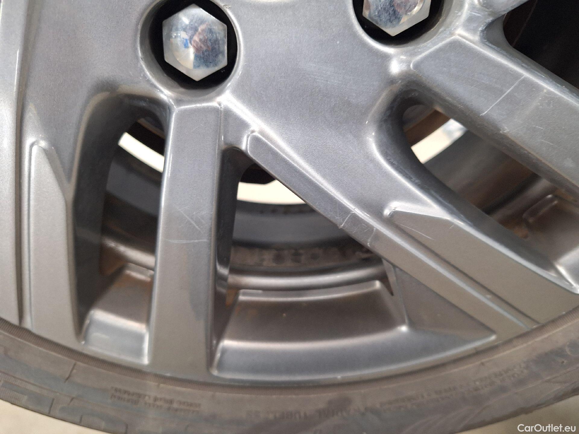  Peugeot  208 Peugeot,  '19,  1.5BHDi 100 Active pack #20