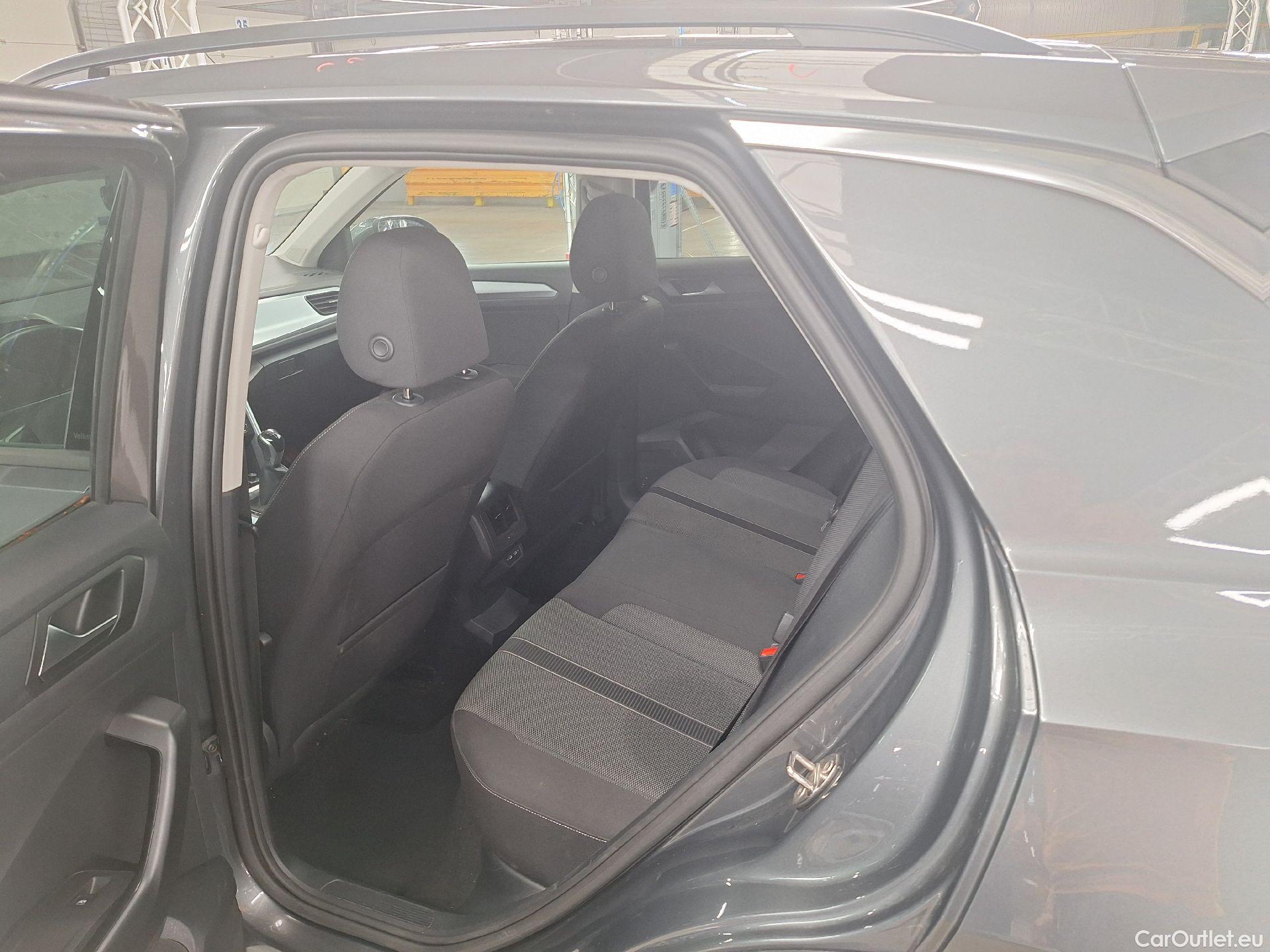  Volkswagen  T-ROC VW,  FL'22, Volkswagen  1.0 TSI Life Business 5d #18