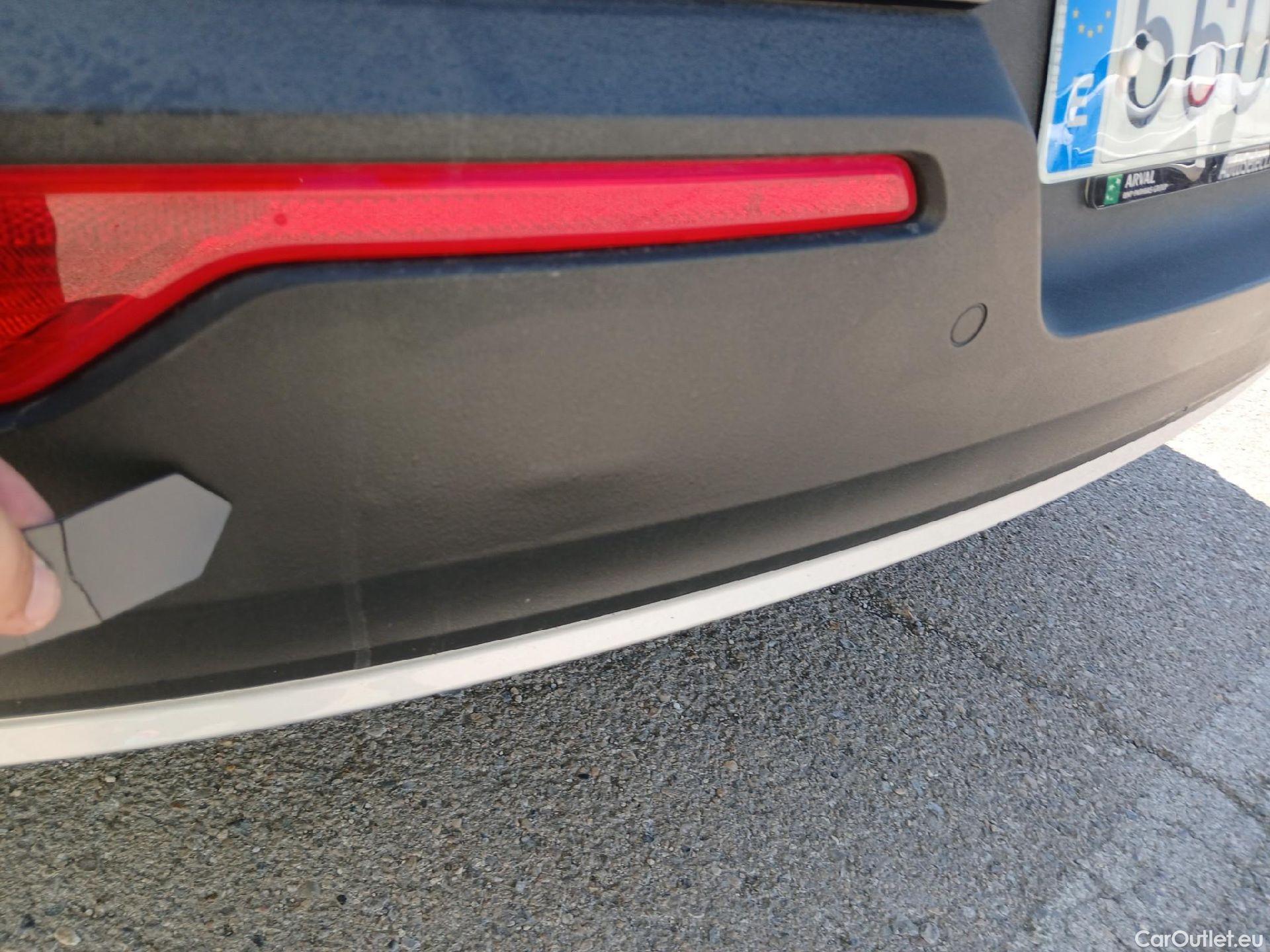  Volvo  XC 40 VOLVO XC40 / 2017 / 5P / todoterreno 1.5 T3 Momentum Pro Auto #42