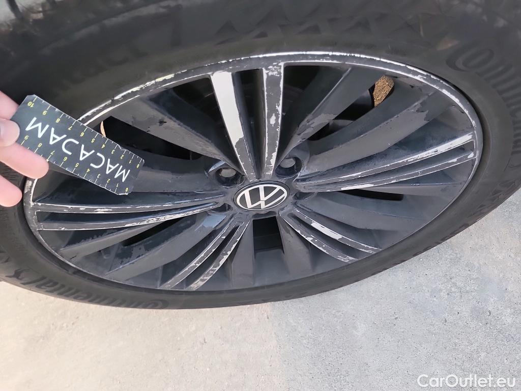  Volkswagen  Tiguan VOLKSWAGEN  / 2020 / 5P / todoterreno Life 2.0 TDI 110kW (150CV) DSG (AC2) #23