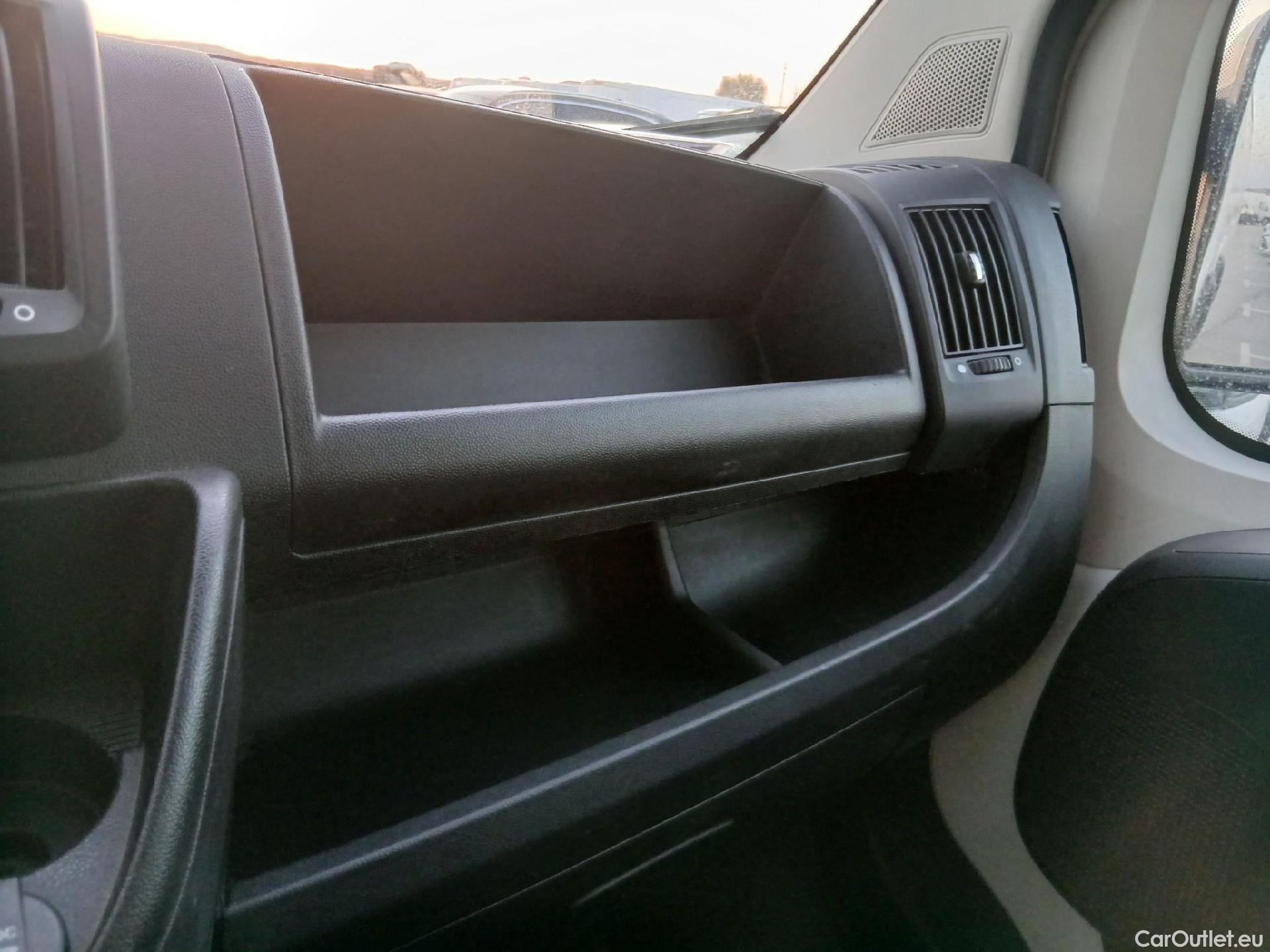  Peugeot  Boxer PEUGEOT  / 2014 / 4P / furgón 335 L3 H2 BHDI 103kW (140CV) S&S 6 V. M #2