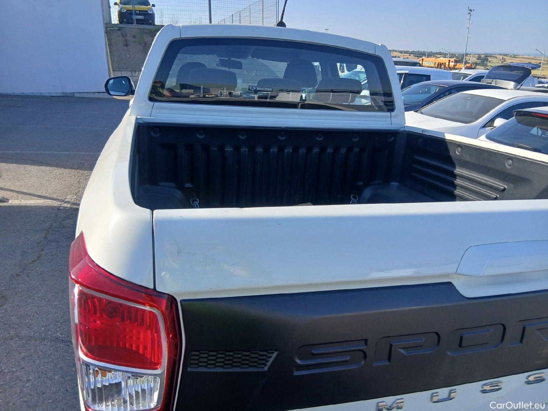  SsangYong  Musso SSANGYONG  / 2022 / 4P / pickup doble cabina Sports D22DTR 4x4 Pro (AC) #23