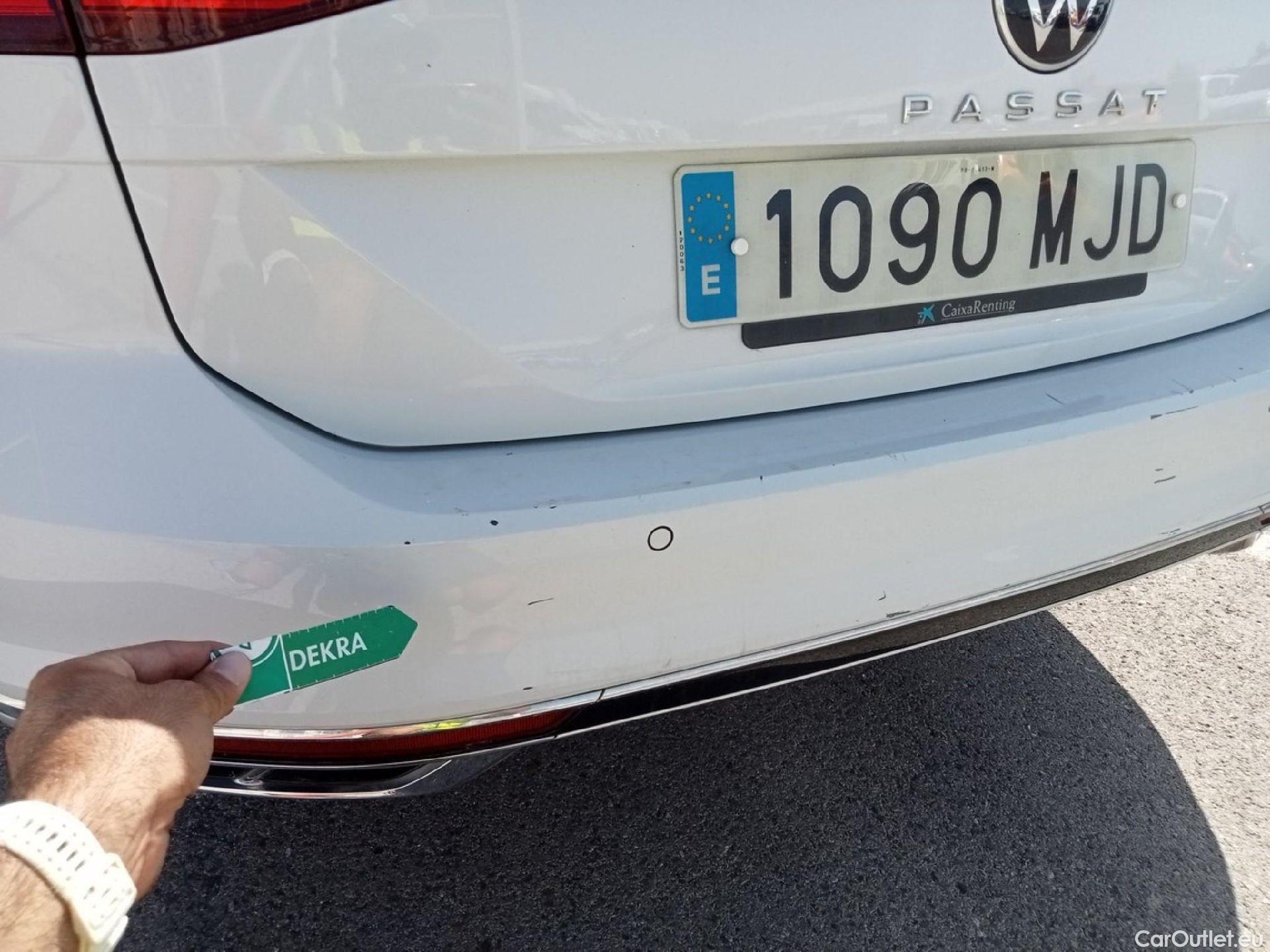  Volkswagen  Passat VOLKSWAGEN  / 2019 / 5P / familiar Variant R-Line 2.0 TDI 147kW (200CV) DSG #18