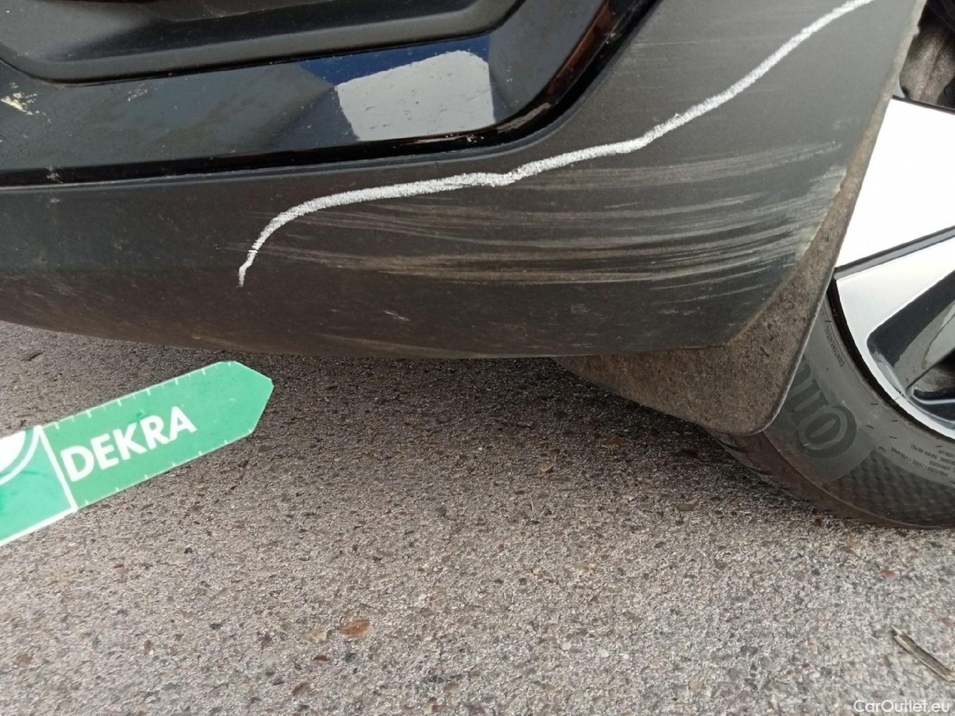  Volvo  XC 40 VOLVO XC40 / 2017 / 5P / todoterreno 1.5 T2 Momentum Pro #9