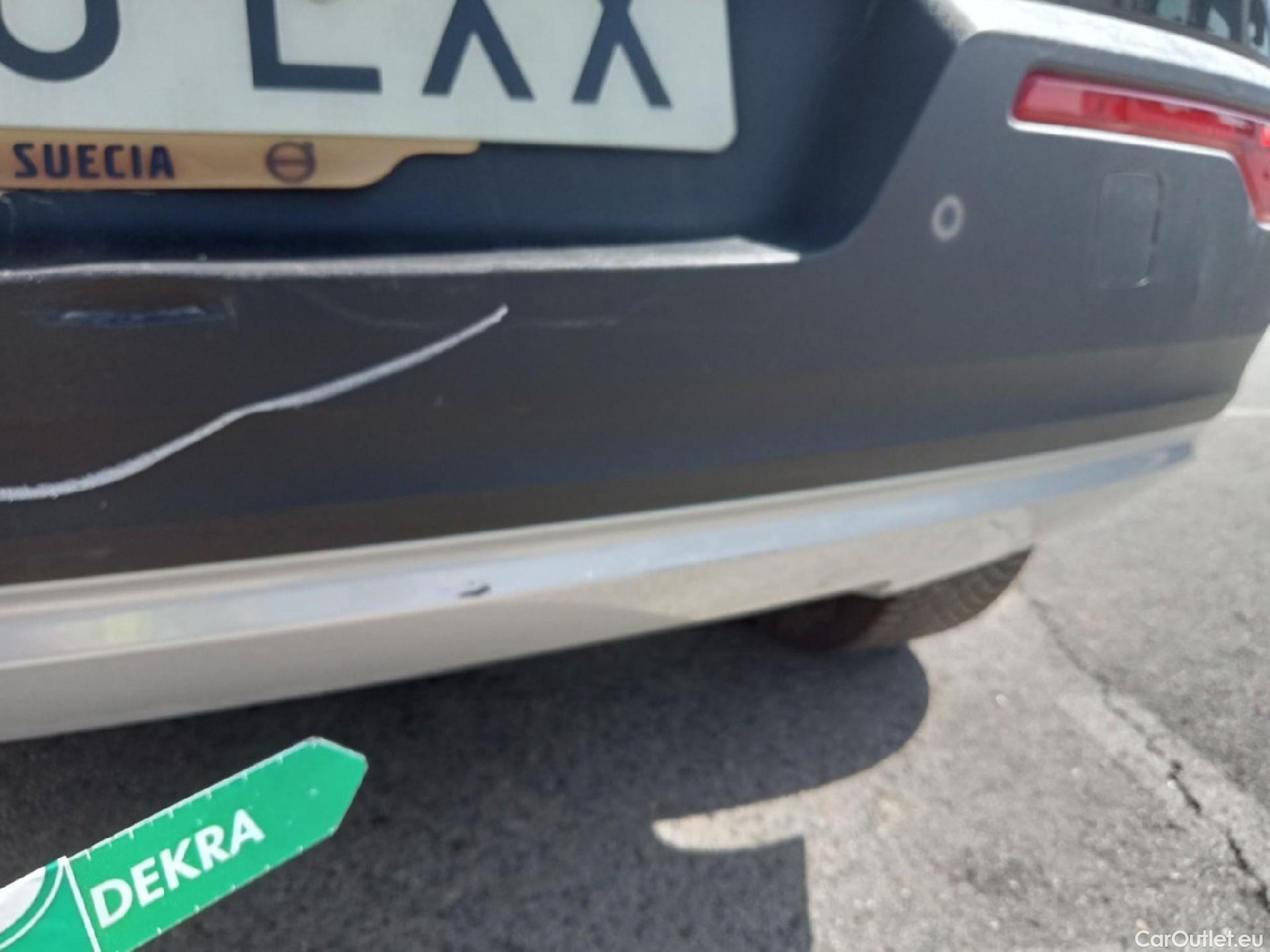  Volvo  XC 40 VOLVO XC40 / 2017 / 5P / todoterreno 1.5 T2 Momentum Pro #24