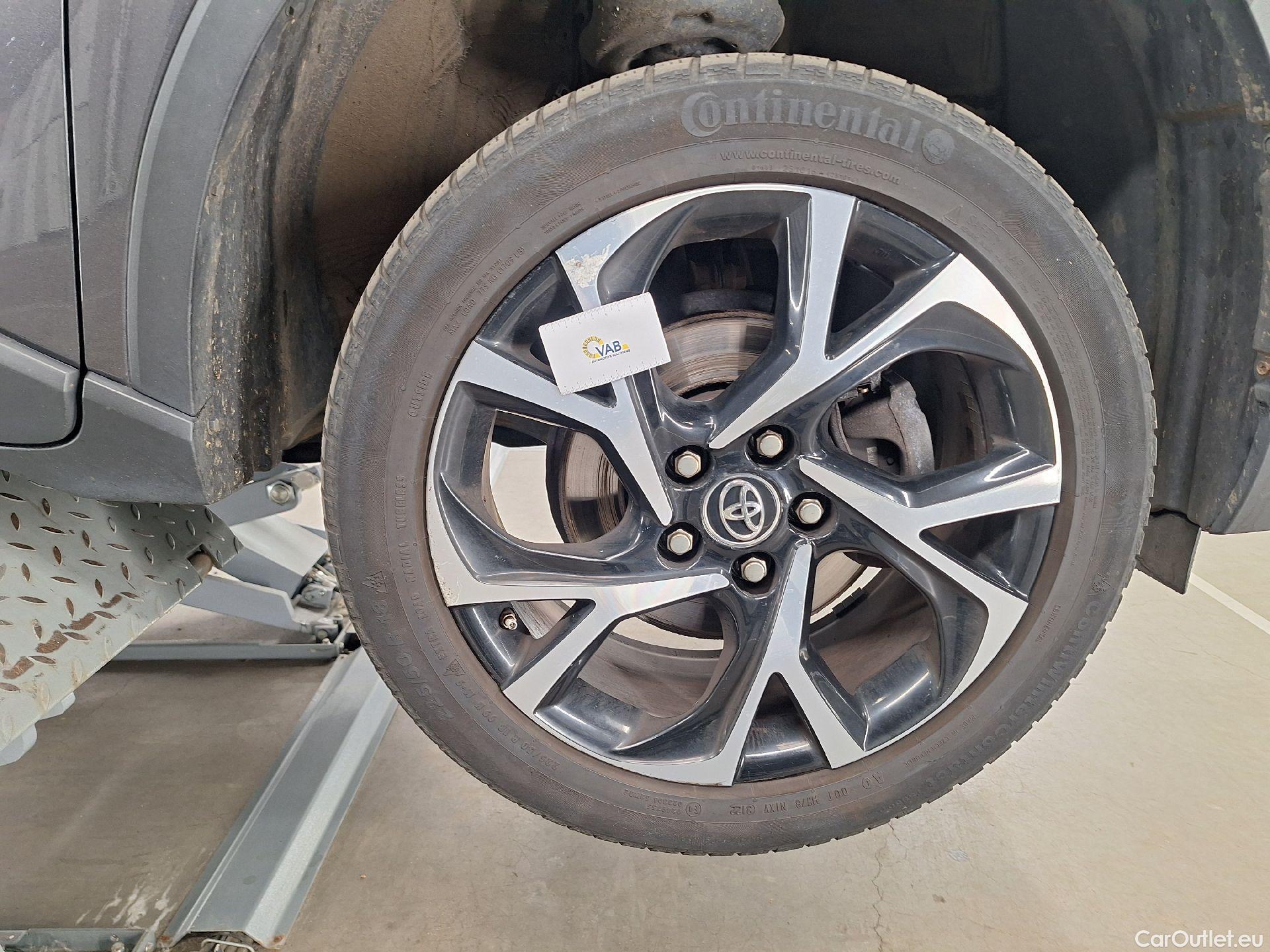  Toyota  C-HR Toyota,  '16,  1.8 Hybrid C-Lub #29