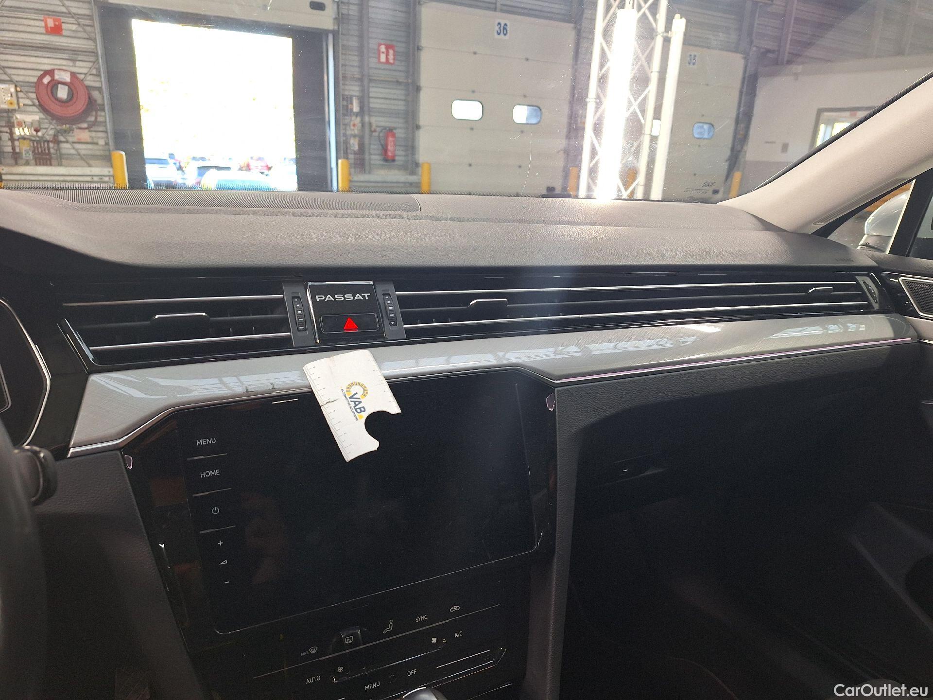 Volkswagen  Passat VW,  Variant FL'19, Pass.Var.TDI 122 Style Bus.DSG #1